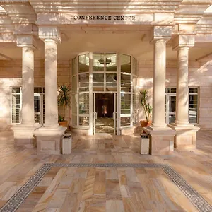 Moevenpick & Residences 5* עקבה